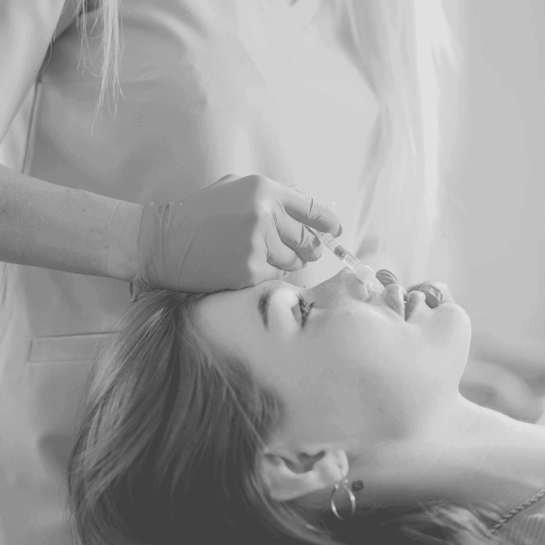 swiper-Modelowanie ust basic